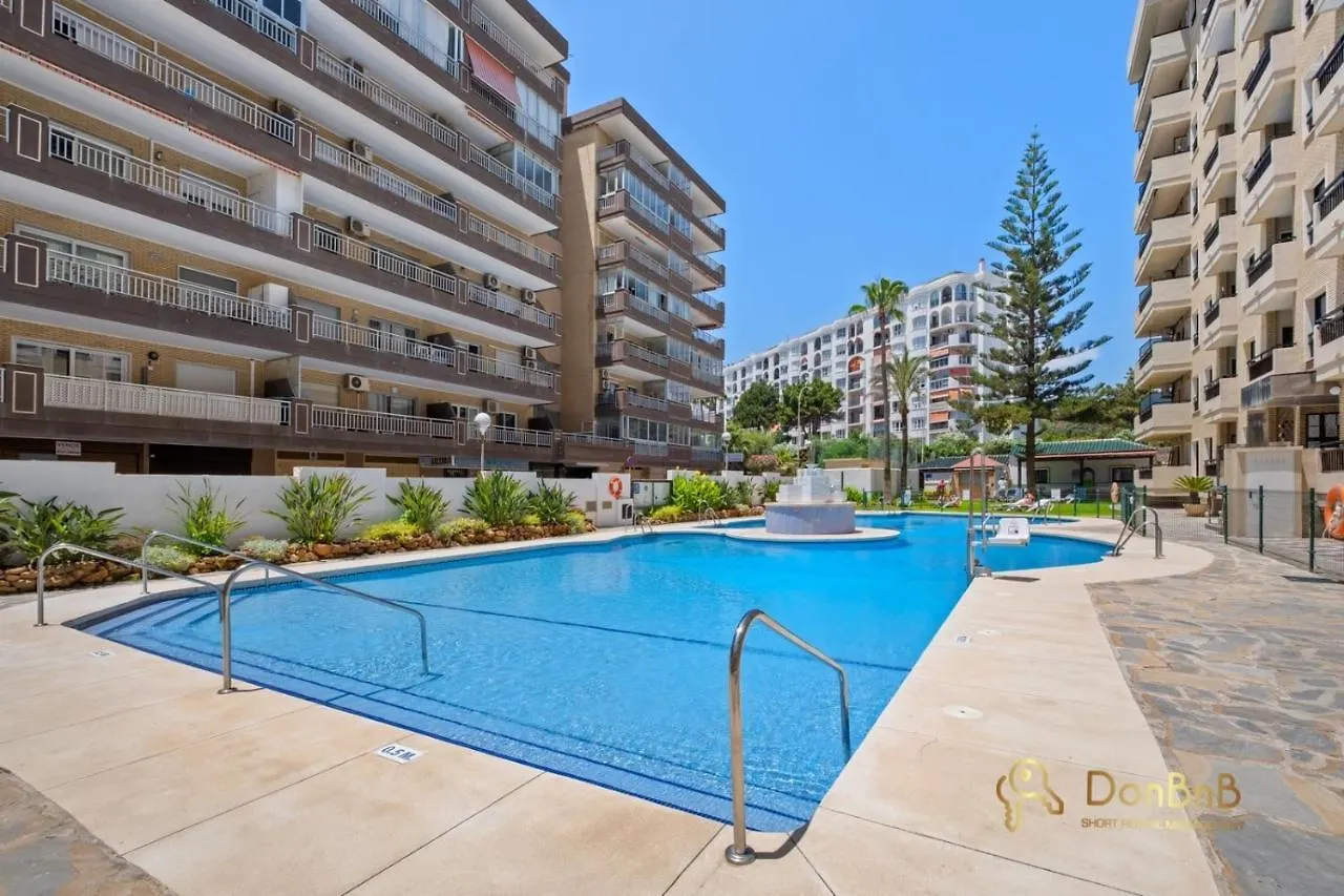 Aparthotel Apartamentos Con Parking Privado En El Paseo Maritimo De Fuengirola Spain