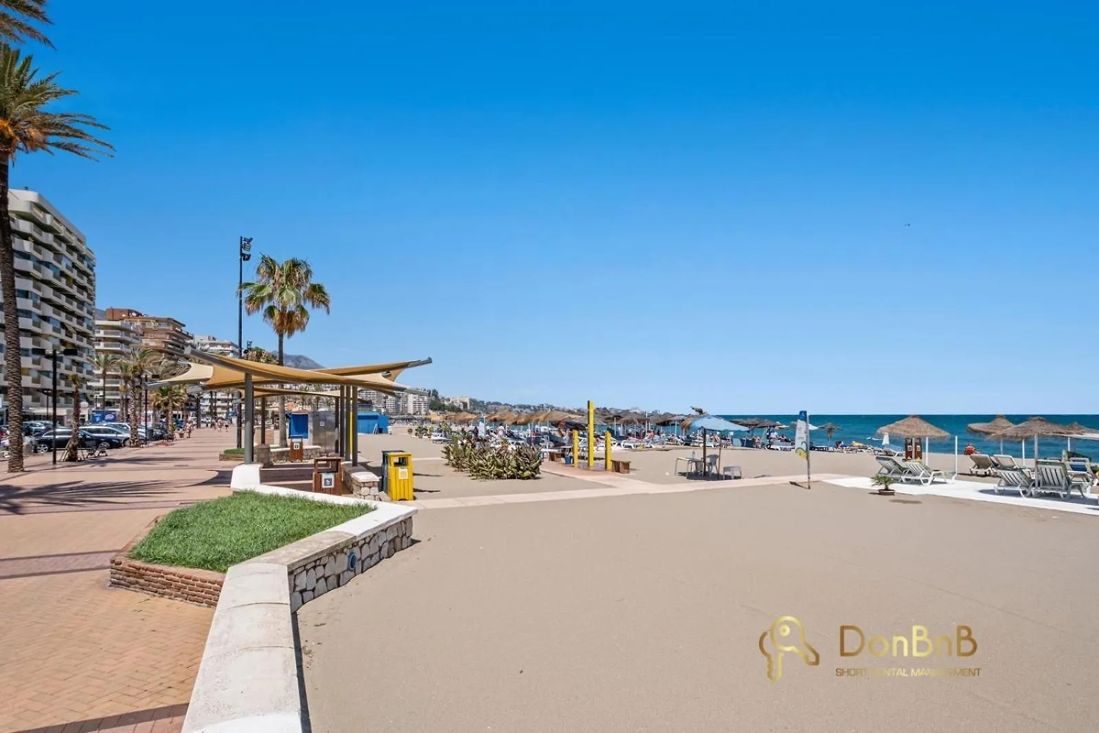 Aparthotel Apartamentos Con Parking Privado En El Paseo Maritimo De Fuengirola