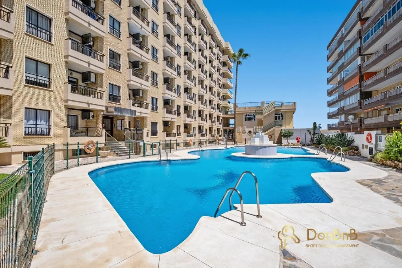Apartamentos Con Parking Privado En El Paseo Maritimo De Fuengirola